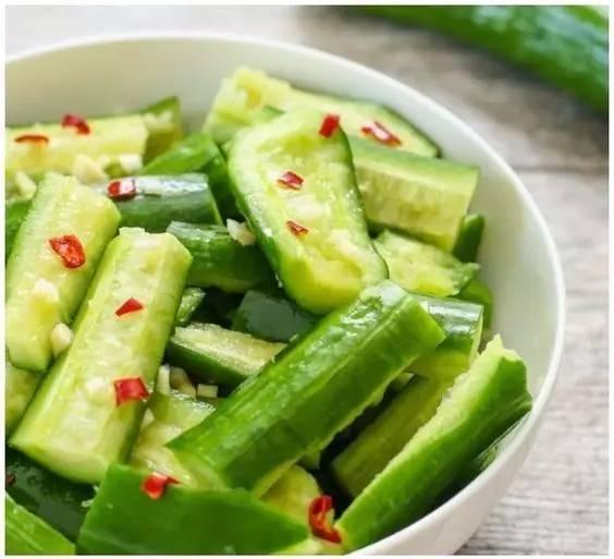 荀瓜凉菜怎么吃最好吃视频,视频教你家常美味新吃法