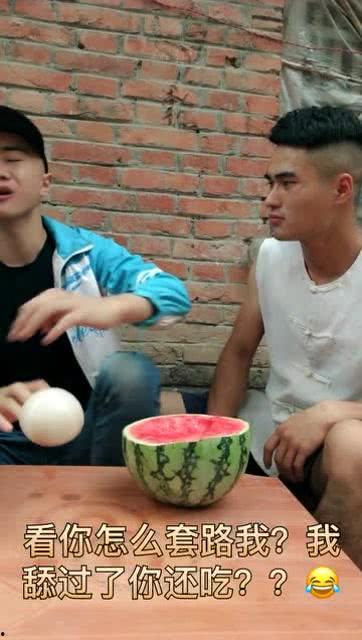 带你吃瓜搞笑视频零食
